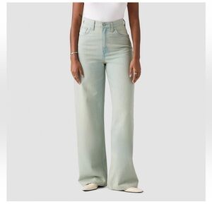 Levi’s wide leg cinch waist light wash